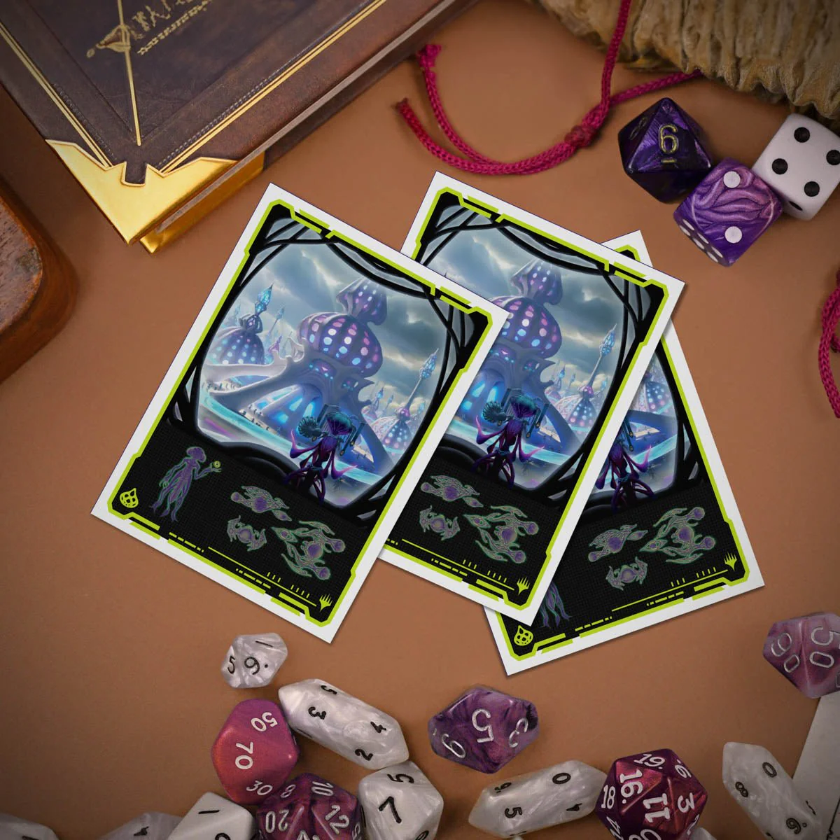 Edge of Eternities Uthros, Titanic Godcore 105ct APEX DECK PROTECTOR® for Magic: The Gathering - Image 2